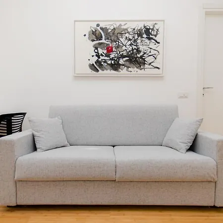 Schiaparelli 4 Apartment Mailand